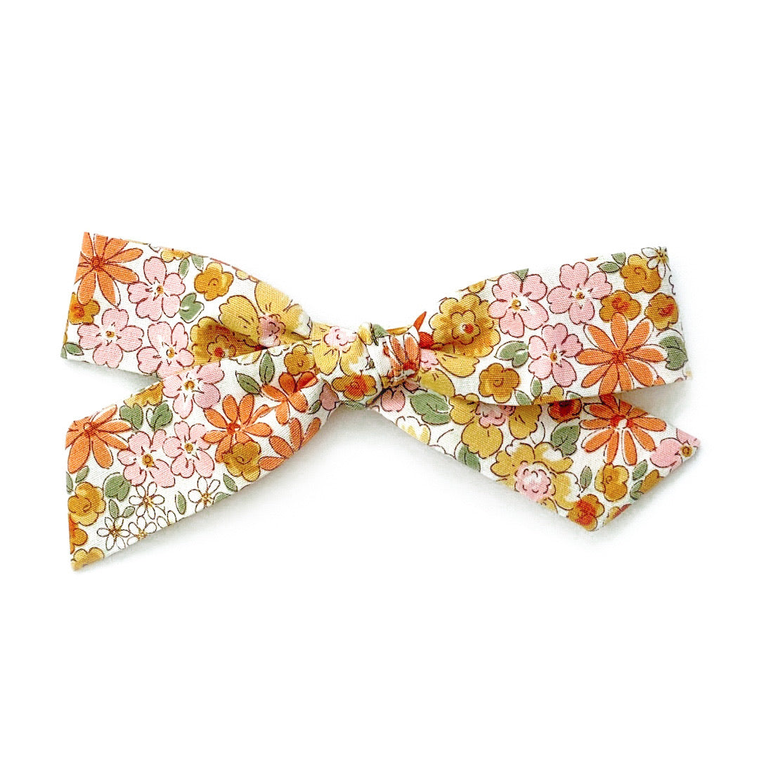 Marigold - Oversized Knot