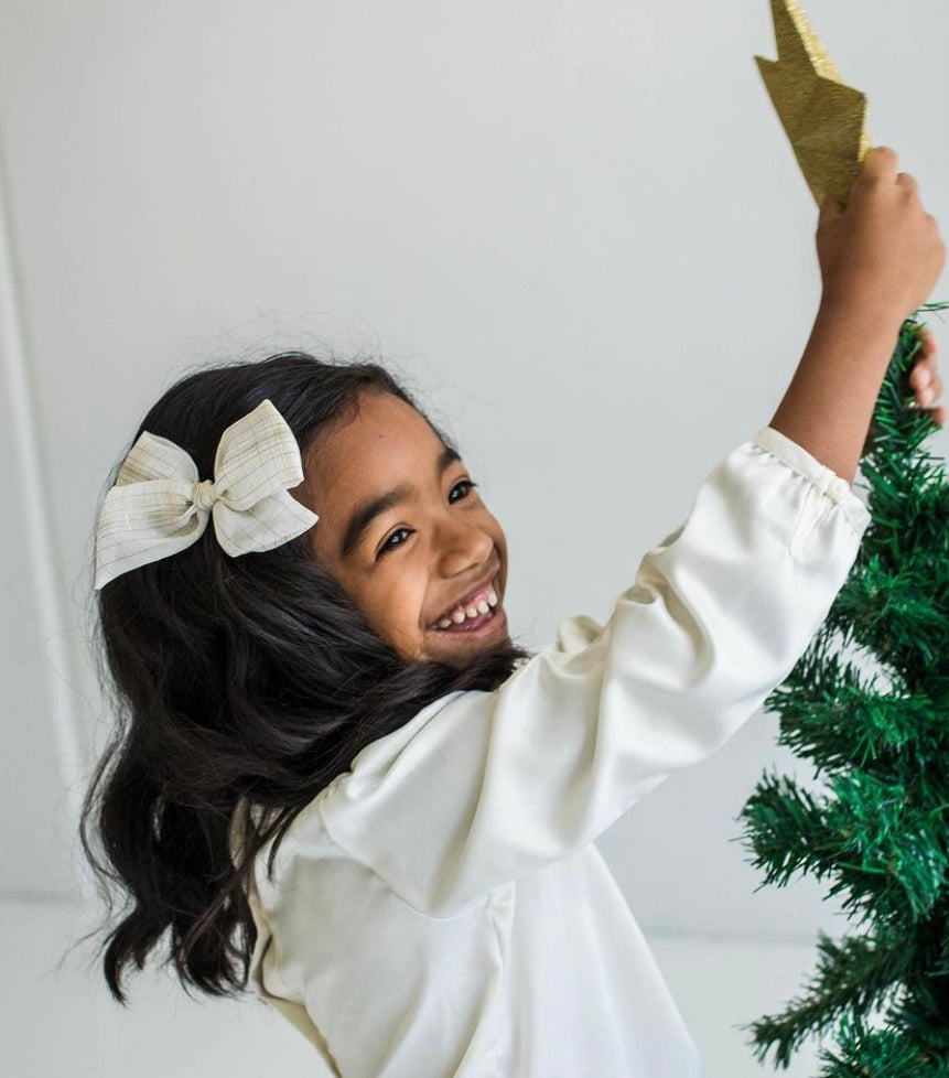 Ivory Thin Gold Stripe - Oversized Twirl